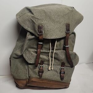 Vintage Military Olive Green Large Canvas Army Backpack w/Brown Leather Straps